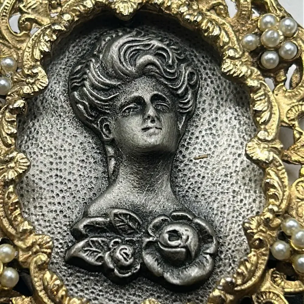 Vintage gold plated Cameo Brooch Pearl Flower Design, Pewter in Frame READ #534